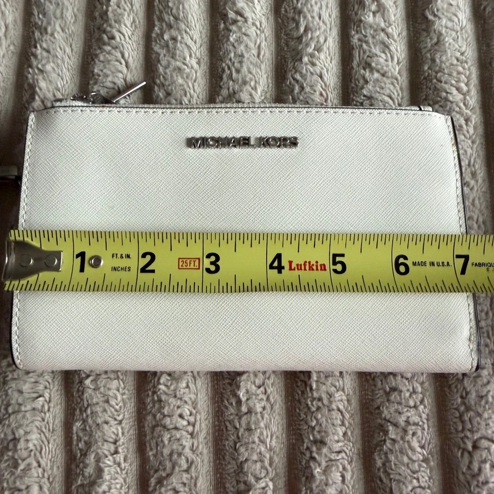 Michael Kors Jet Set Travel Flat Phone Case Wristlet White Saffiano 35F8STVW0L